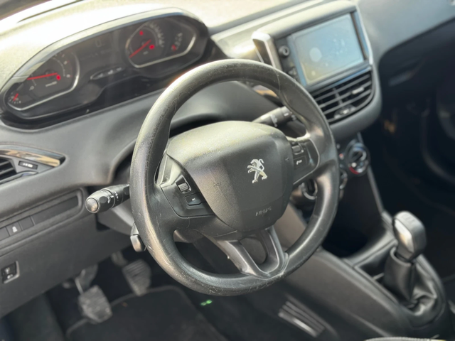 Peugeot 208 1.4 HDI 68kc - автомобили, коли, обяви за нови и употребявани 11