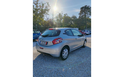 peugeot-208 - 2
