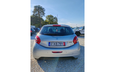 peugeot-208 - 5