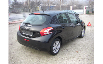 peugeot-208 - 4