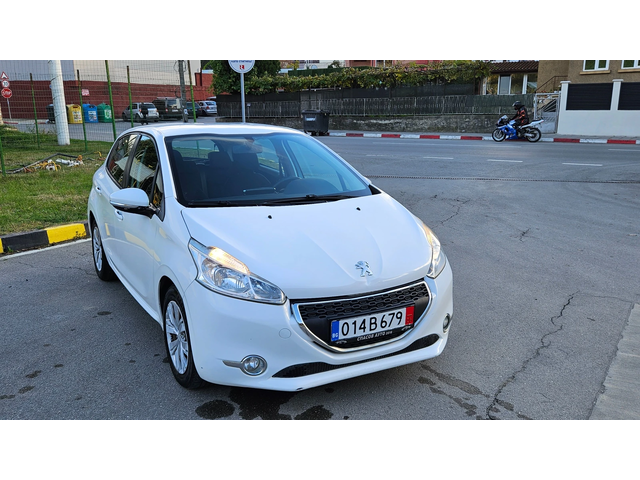 Peugeot 208 1.4 Hdi Klima/Navig - автомобили, коли, обяви за нови и употребявани 7