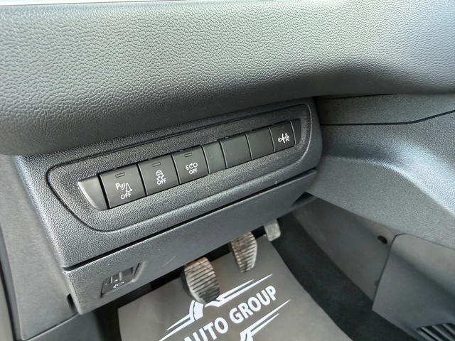 Peugeot 208 1.6HDI КОЖА/ПАНОРАМА/НАВИГАЦИЯ - автомобили, коли, обяви за нови и употребявани 13