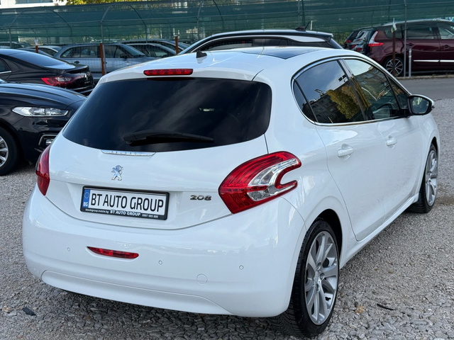 Peugeot 208 1.6HDI КОЖА/ПАНОРАМА/НАВИГАЦИЯ - автомобили, коли, обяви за нови и употребявани 5