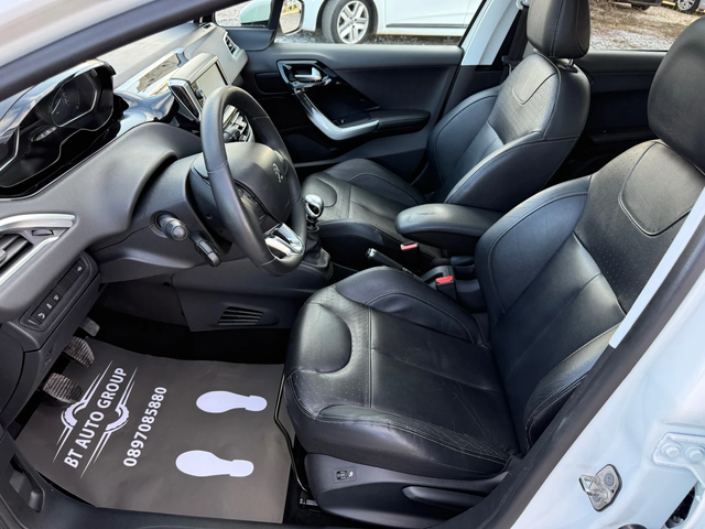 Peugeot 208 1.6HDI КОЖА/ПАНОРАМА/НАВИГАЦИЯ - автомобили, коли, обяви за нови и употребявани 6