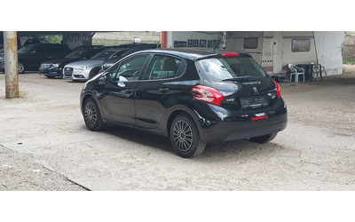 Peugeot 208 1.2 vti 115000km - автомобили, коли, обяви за нови и употребявани 12