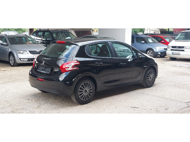 Peugeot 208 1.2 vti 115000km - автомобили, коли, обяви за нови и употребявани 2