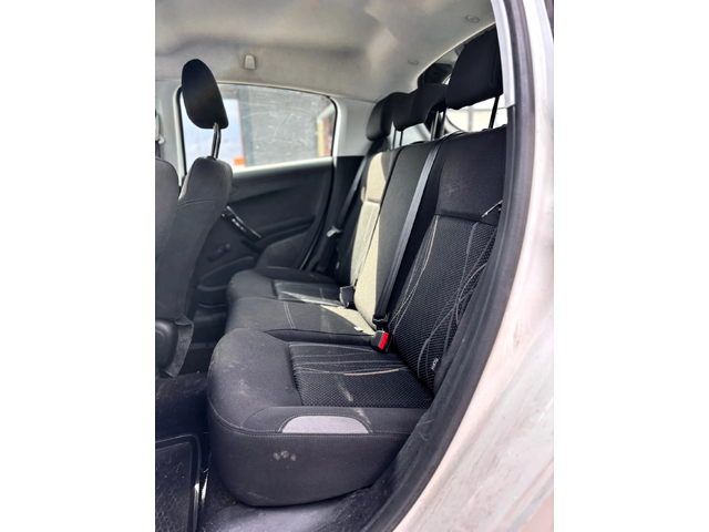 Peugeot 208 - автомобили, коли, обяви за нови и употребявани 10