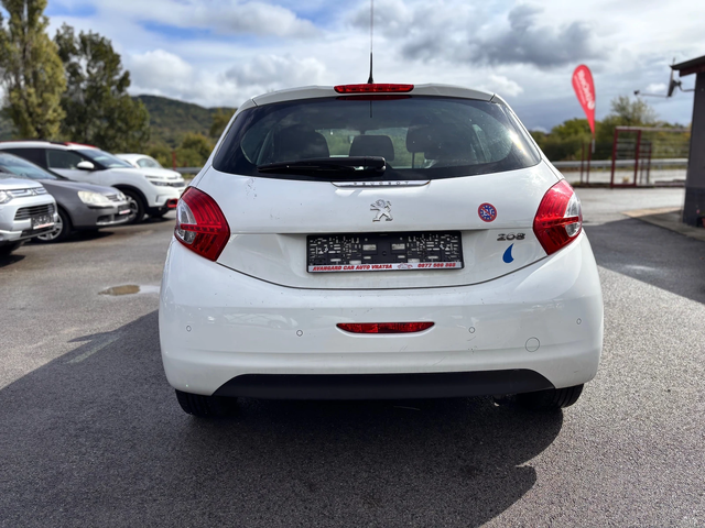 Peugeot 208 - автомобили, коли, обяви за нови и употребявани 5