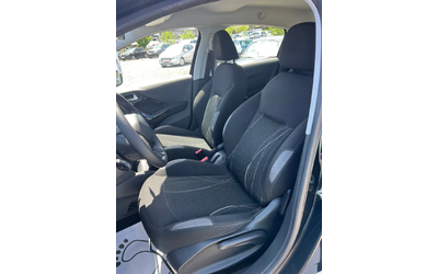 Peugeot 208 1.2I 85000km!!! - автомобили, коли, обяви за нови и употребявани 11