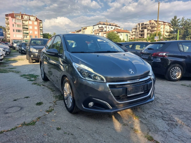 Peugeot 208 1.2i* EURO6D* 109000km. - автомобили, коли, обяви за нови и употребявани 5