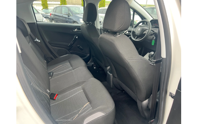 Peugeot 208 1.4HDI*LED*TOP* - автомобили, коли, обяви за нови и употребявани 6