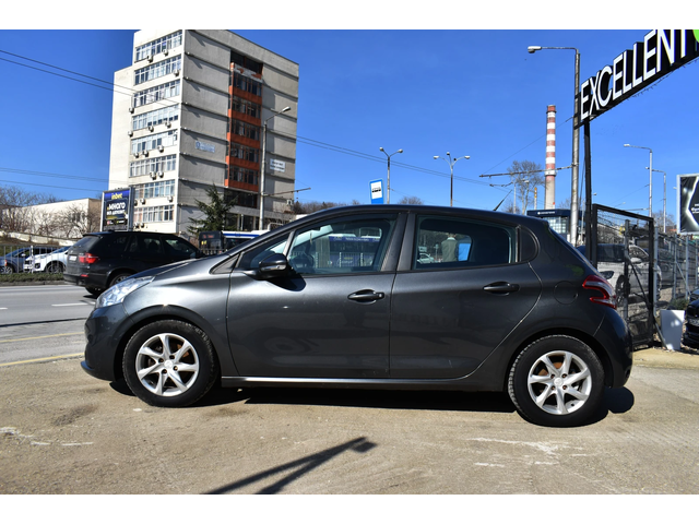 Peugeot 208 1.6i* Газов-Инжекцион - автомобили, коли, обяви за нови и употребявани 1