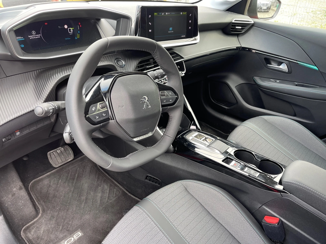 Peugeot 208 e-208 60KWh/new face - автомобили, коли, обяви за нови и употребявани 6