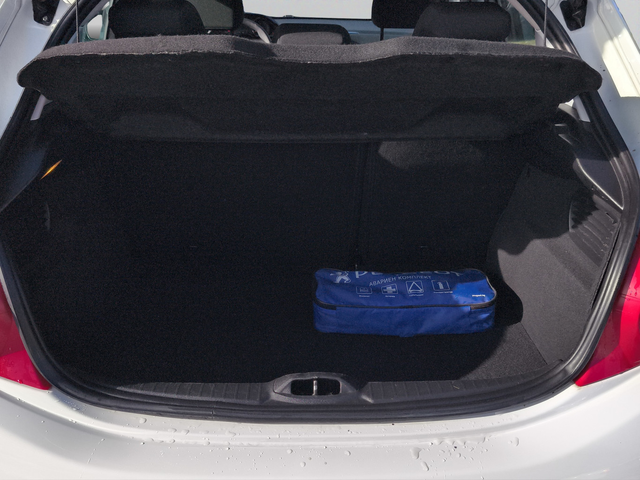 Peugeot 208 5P ACTIVE 1.4 HDi 68 BVM5 - автомобили, коли, обяви за нови и употребявани 13