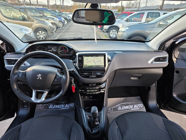 Peugeot 208 81774км 1.2I-110к.с EURO 6B-НАВИГАЦИЯ-ШВЕЙЦАРИЯ - автомобили, коли, обяви за нови и употребявани 10