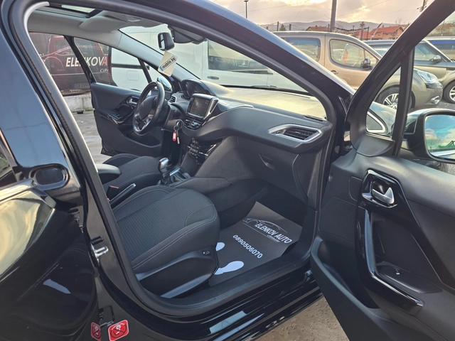 Peugeot 208 81774км 1.2I-110к.с EURO 6B-НАВИГАЦИЯ-ШВЕЙЦАРИЯ - автомобили, коли, обяви за нови и употребявани 13
