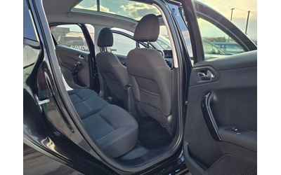 Peugeot 208 81774км 1.2I-110к.с EURO 6B-НАВИГАЦИЯ-ШВЕЙЦАРИЯ - автомобили, коли, обяви за нови и употребявани 14