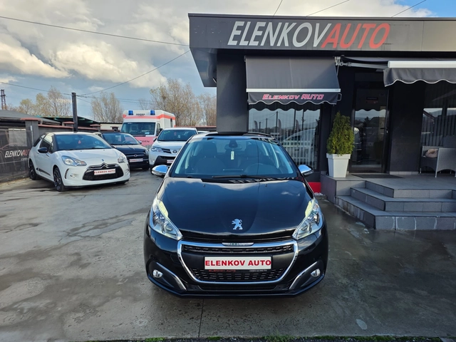 Peugeot 208 81774км 1.2I-110к.с EURO 6B-НАВИГАЦИЯ-ШВЕЙЦАРИЯ - автомобили, коли, обяви за нови и употребявани 1
