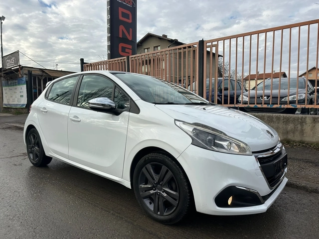 Peugeot 208 GTline 1, 200 EURO6 - автомобили, коли, обяви за нови и употребявани 0