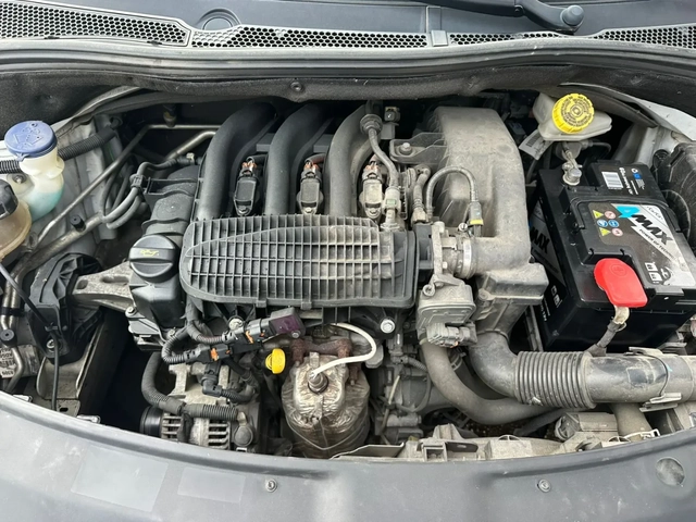 Peugeot 208 GTline 1, 200 EURO6 - автомобили, коли, обяви за нови и употребявани 14