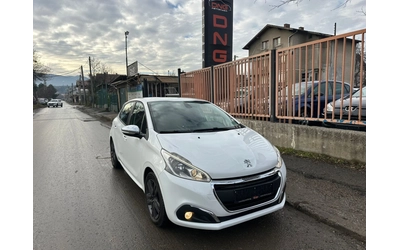 peugeot-208 - 1