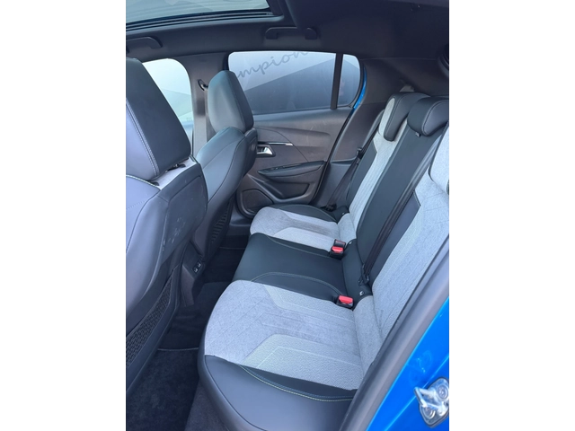 Peugeot 208 Пижо 208 GT - автомобили, коли, обяви за нови и употребявани 13