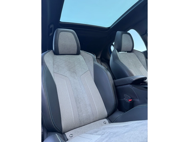 Peugeot 208 Пижо 208 GT - автомобили, коли, обяви за нови и употребявани 8