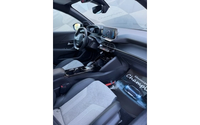 Peugeot 208 Пижо 208 GT - автомобили, коли, обяви за нови и употребявани 9
