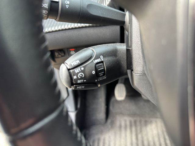 Peugeot 208 ACTIVE - автомобили, коли, обяви за нови и употребявани 4