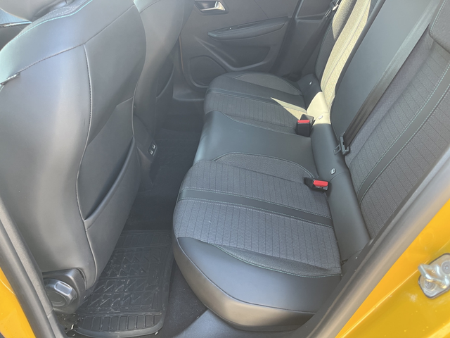 Peugeot 208 Allure - автомобили, коли, обяви за нови и употребявани 12