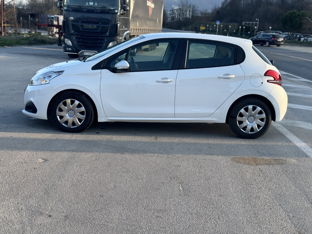 Peugeot 208 ЛИЗИНГ - автомобили, коли, обяви за нови и употребявани 5