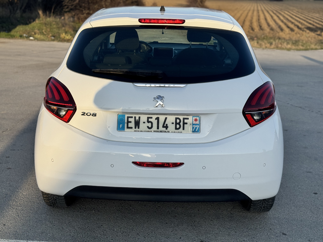 Peugeot 208 ЛИЗИНГ - автомобили, коли, обяви за нови и употребявани 8