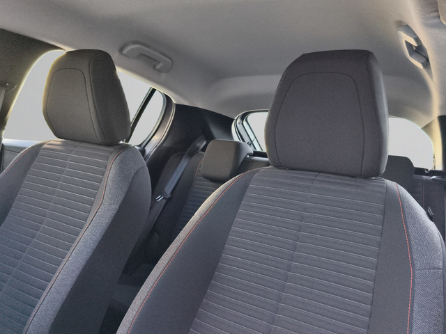 Peugeot 208 New Line Up ACTIVE PACK 1.2 PureTech 100 EAT8 EURO 6.4 - автомобили, коли, обяви за нови и употребявани 12