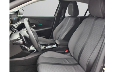 peugeot-208-new-line-up-allure-1-2-puretech-100-eat8 - 4