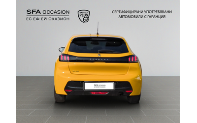 peugeot-208-new-line-up-allure-pack-1-2-puretech-100-bvm6-euro-6-4 - 5