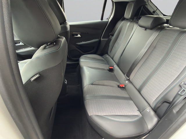 Peugeot 208 New Line Up ALLURE PACK 1.2 PureTech 100 EAT8 - автомобили, коли, обяви за нови и употребявани 10