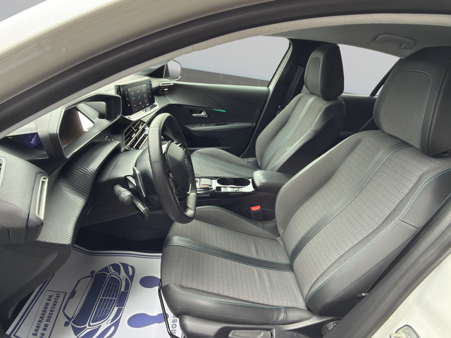 Peugeot 208 New Line Up ALLURE PACK 1.2 PureTech 100 EAT8 - автомобили, коли, обяви за нови и употребявани 9