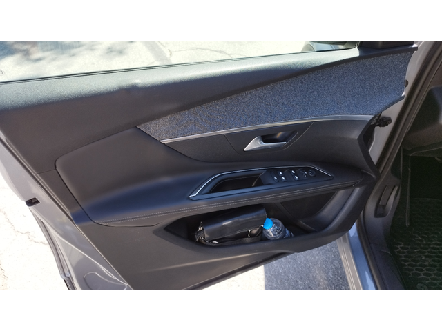 Peugeot 3008 1.5BlueHdi,131ks. - автомобили, коли, обяви за нови и употребявани 9