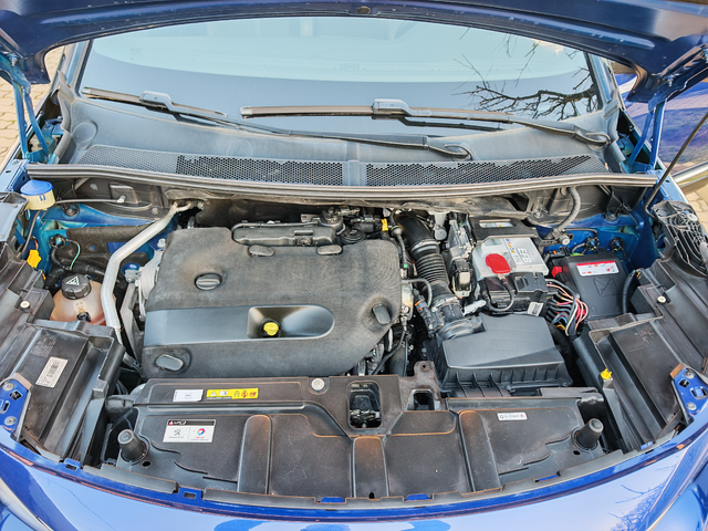 Peugeot 3008 2.0 HDI-GT LINE-кожа-навигация - автомобили, коли, обяви за нови и употребявани 14