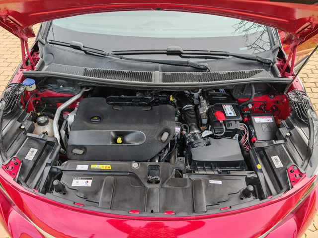 Peugeot 3008 2.0 HDI-GT LINE-КОЖА-НАВИГАЦИЯ-КАМЕРА - автомобили, коли, обяви за нови и употребявани 15