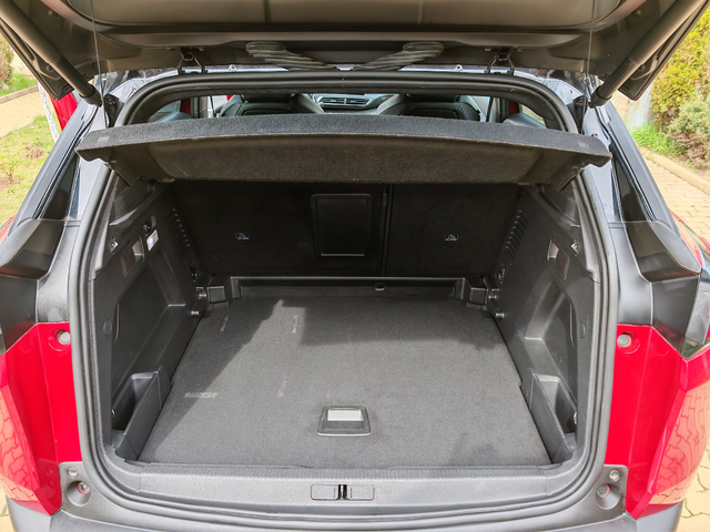 Peugeot 3008 2.0 HDI-GT LINE-КОЖА-НАВИГАЦИЯ-КАМЕРА - автомобили, коли, обяви за нови и употребявани 16