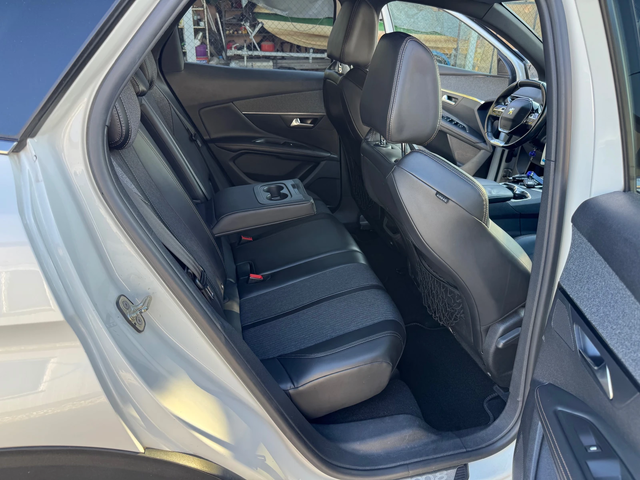 Peugeot 3008 -1.6HDI-GT LINE-FULL PACK - автомобили, коли, обяви за нови и употребявани 9