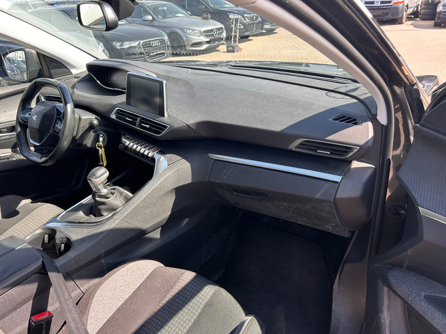 Peugeot 3008 1.2i NAVI EURO 6 - автомобили, коли, обяви за нови и употребявани 9