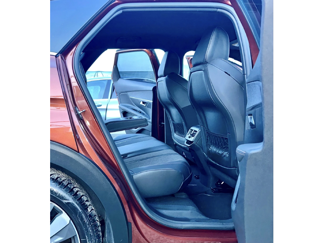 Peugeot 3008 1.5D 131HP GT-Line AUTOMATIC - автомобили, коли, обяви за нови и употребявани 11