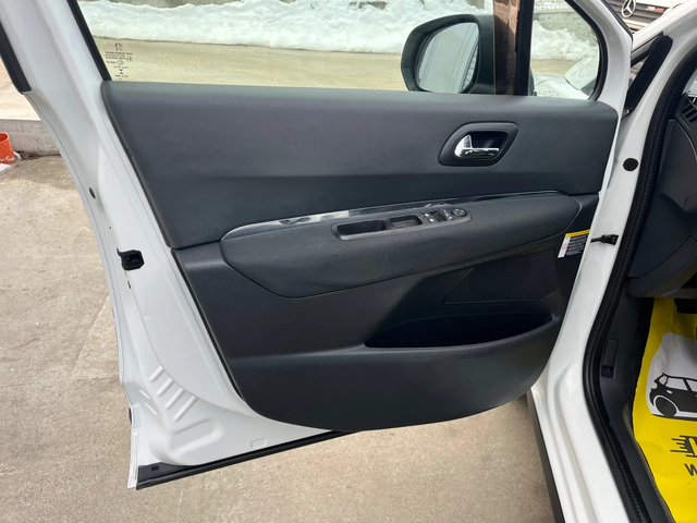 Peugeot 3008 1.6 hdi - автомобили, коли, обяви за нови и употребявани 11