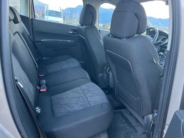 Peugeot 3008 1.6HDI-109-ITALIA - автомобили, коли, обяви за нови и употребявани 6