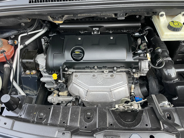 Peugeot 3008 1.6i-120-ITALIA - автомобили, коли, обяви за нови и употребявани 13