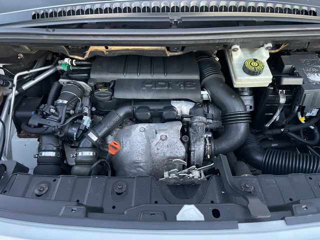 Peugeot 3008 1.6HDI-ITALIA - автомобили, коли, обяви за нови и употребявани 12