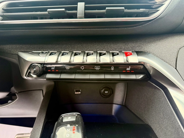 Peugeot 3008 1.5 hdi 130 ks СОБСТВЕН ЛИЗИНГ !! - автомобили, коли, обяви за нови и употребявани 13