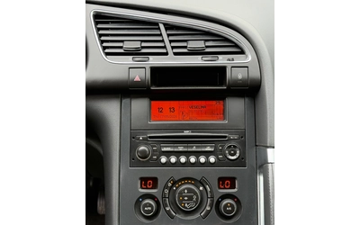 Peugeot 3008 1.6HDi ИТАЛИЯ - автомобили, коли, обяви за нови и употребявани 12